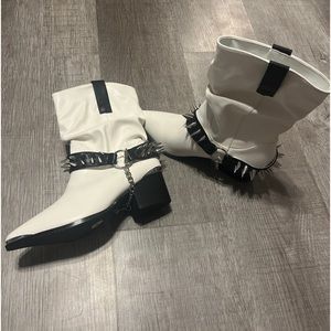 YRU Dolls Kill Short Spiked Booties (size 5)